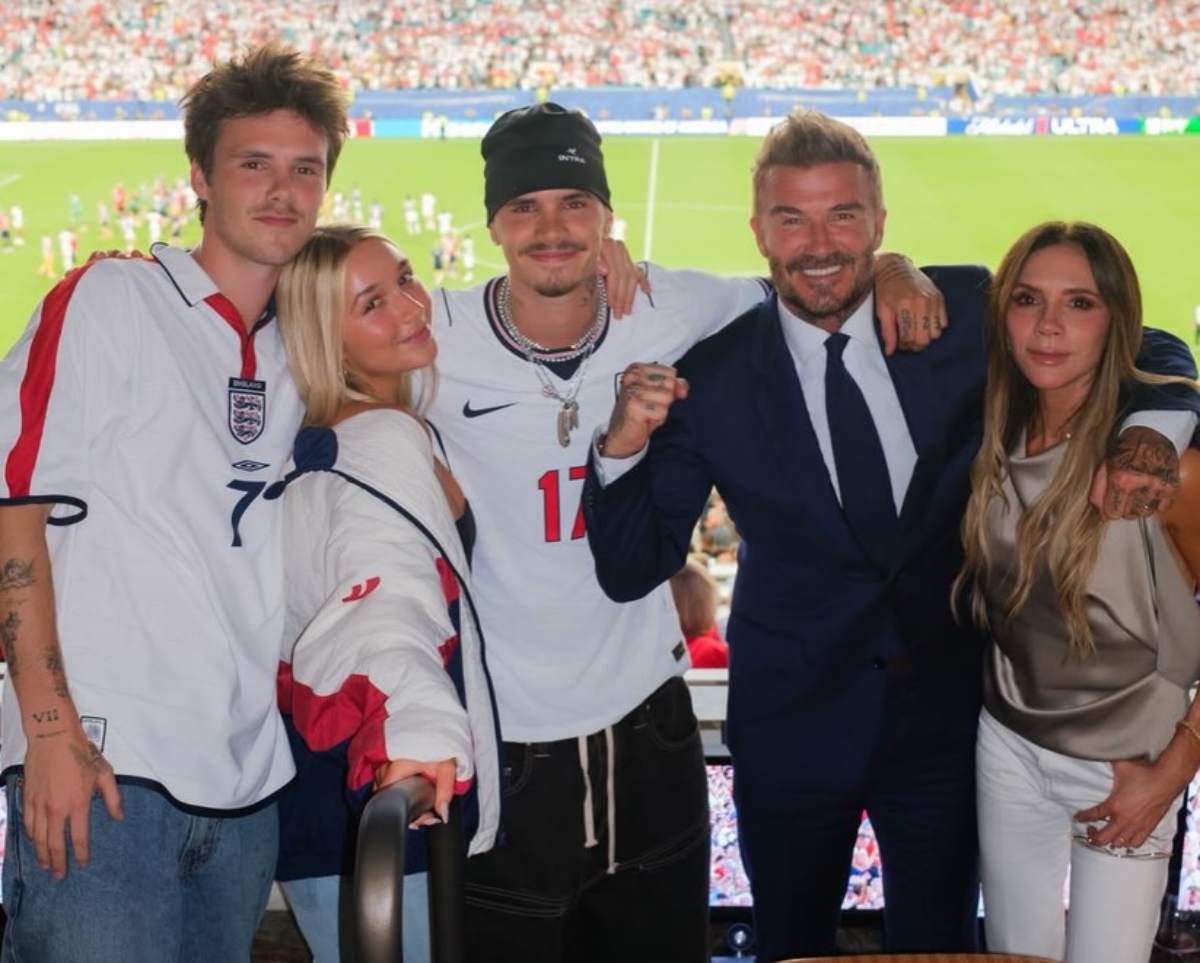 foto com cor. victoria beckham na copa do mundo 2026 - metrópoles