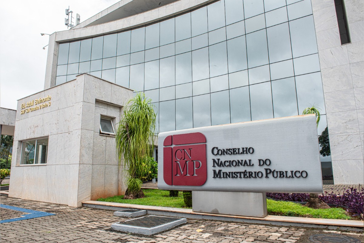 Quem são os promotores afastados por suspeita de associação criminosa