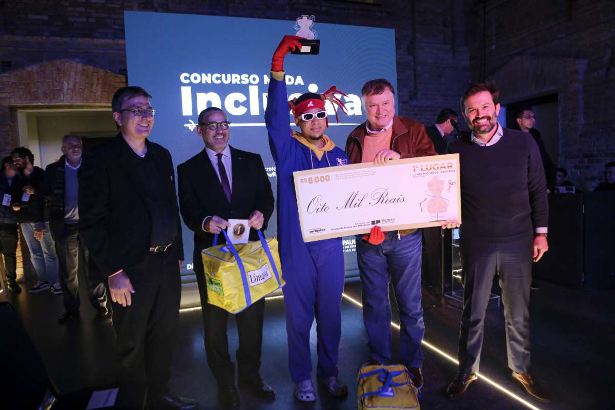 foto com cor. concurso de moda inclusiva SEDPcD - metrópoles