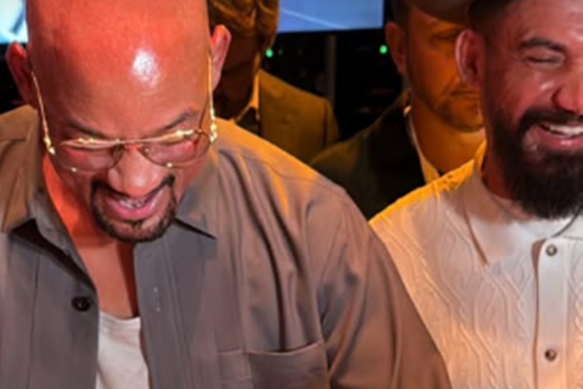 Imagem vinculada ao feed original: Will Smith se emociona ao ganhar obra do brasileiro Eduardo Kobra