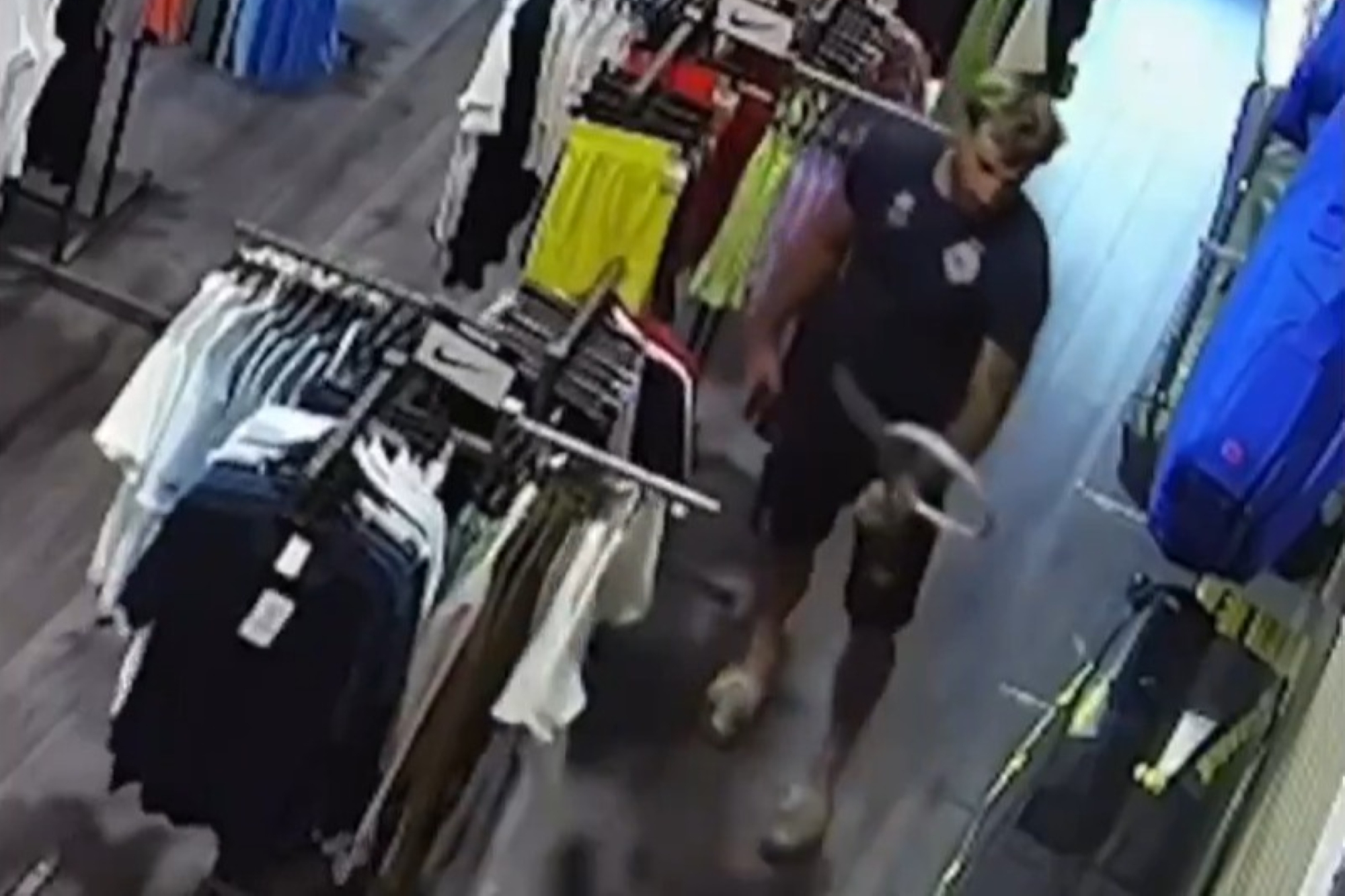 Ex-tenista Nicolas Xiviller é detido após incidente violento em loja