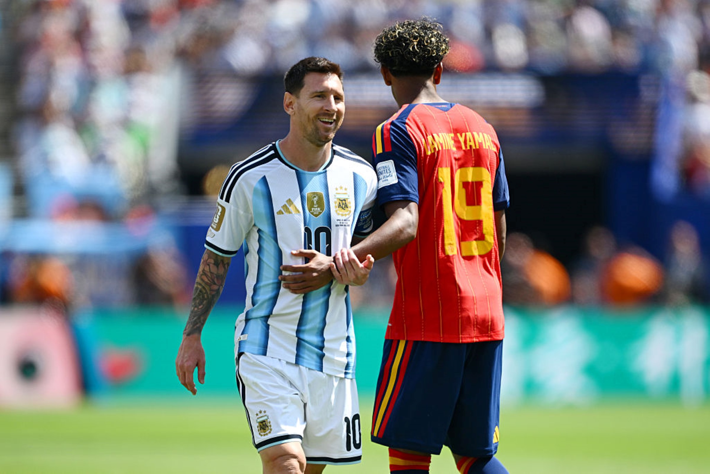 Barcelona celebra encontro de Yamal e Messi na final da Copa do Mundo