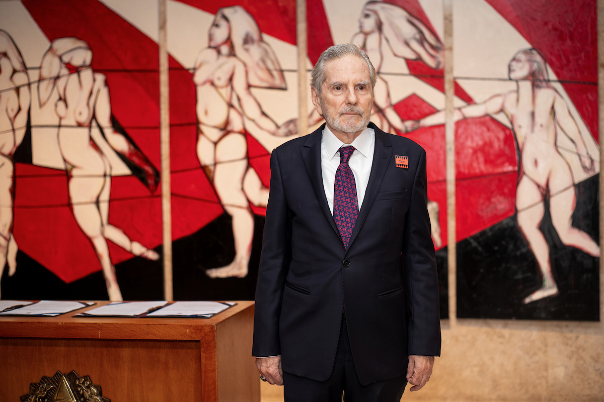 Painel de Antonio Veronese no STF: Uma Luta Contra o Feminicídio