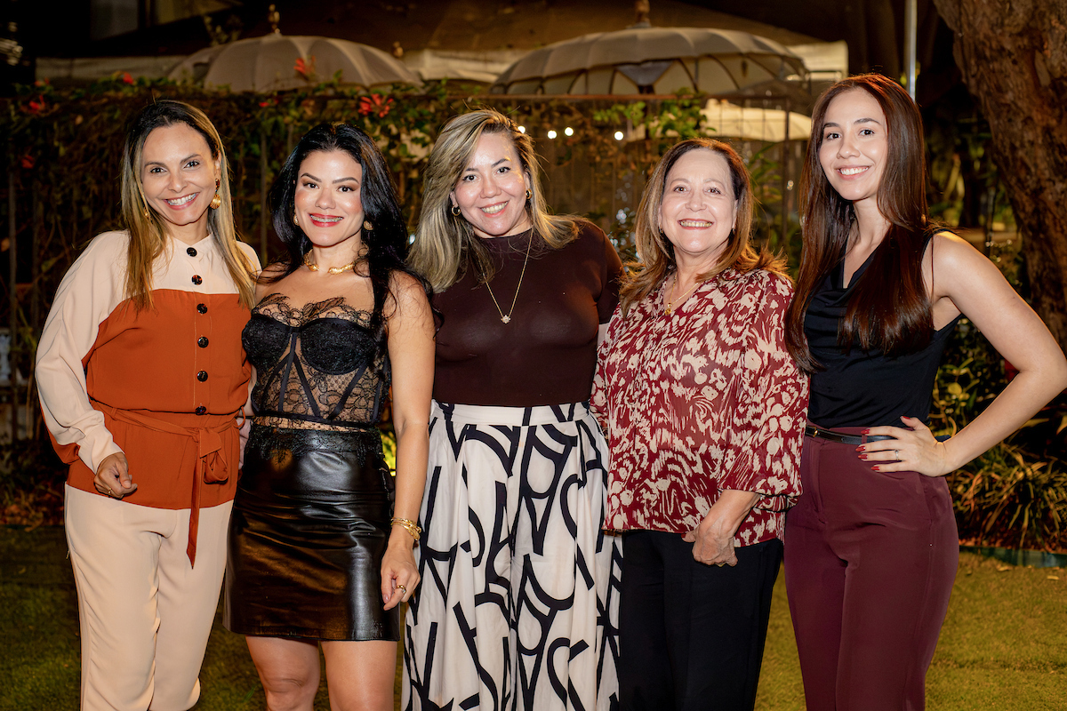 Naila Quintanilha, Juliana Dias, Alessandra Guerra, Lindaura Castro e Maria Fernanda Castro