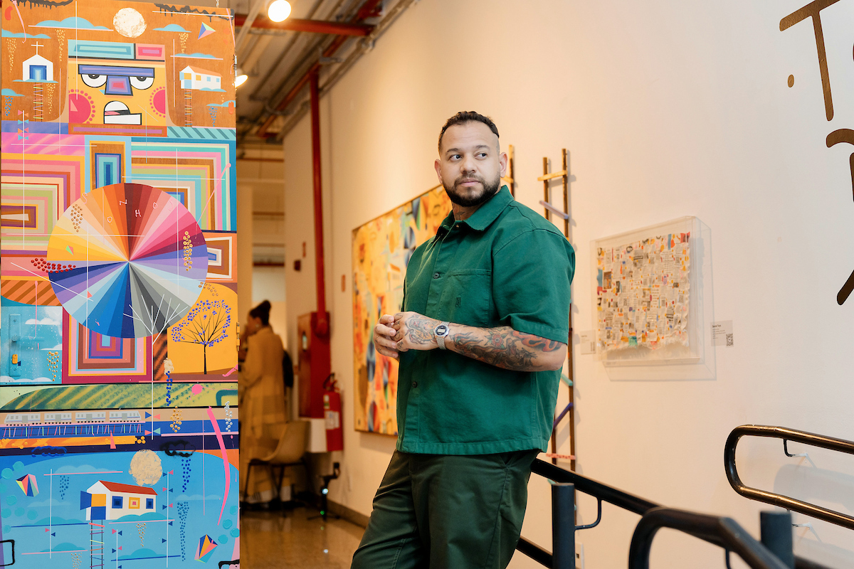 Daniel Toys em inauguração da exposição "O Que Nos Habita"