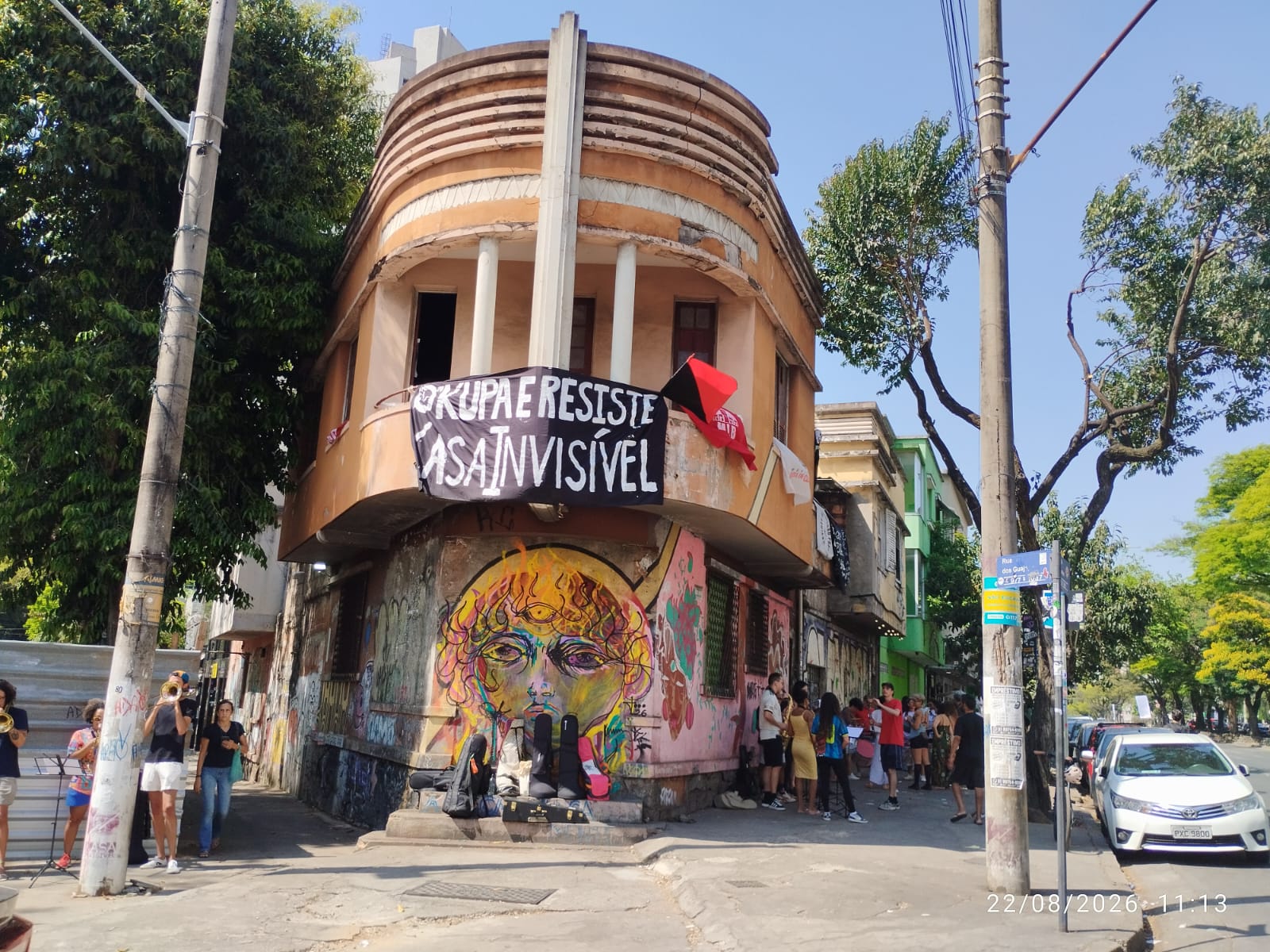 BH: Kasa Invisível resiste a despejo, mas risco de remoção continua