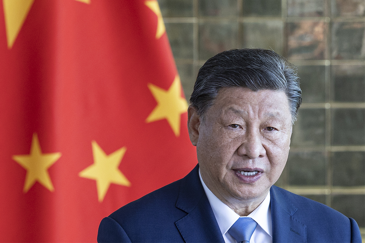 Xi Jinping pede "esforço total" de busca e resgate após enxurrada no Nepal