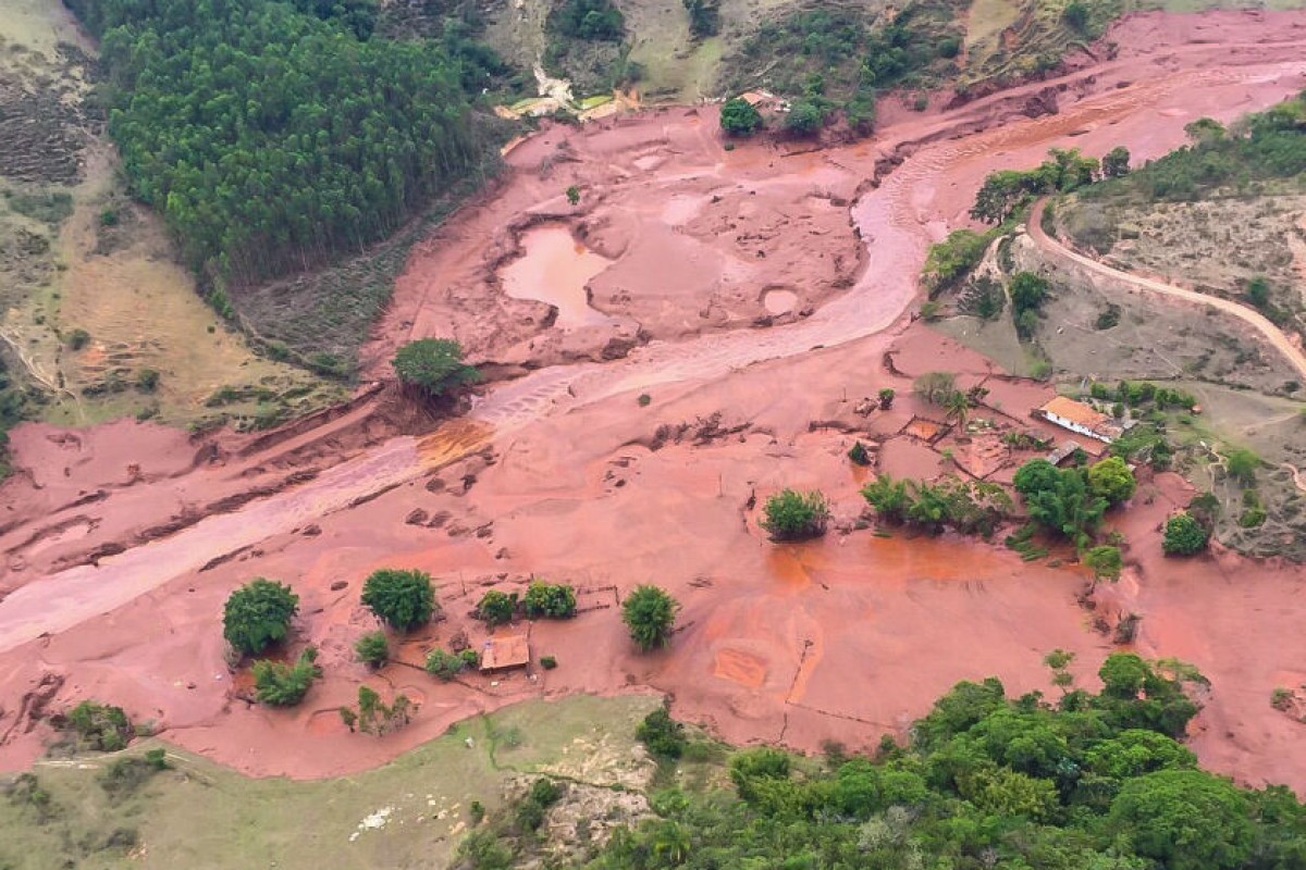 Comitê de Clientes de Mariana troca defesa em causa bilionária contra a BHP - QTU Questões do Universo