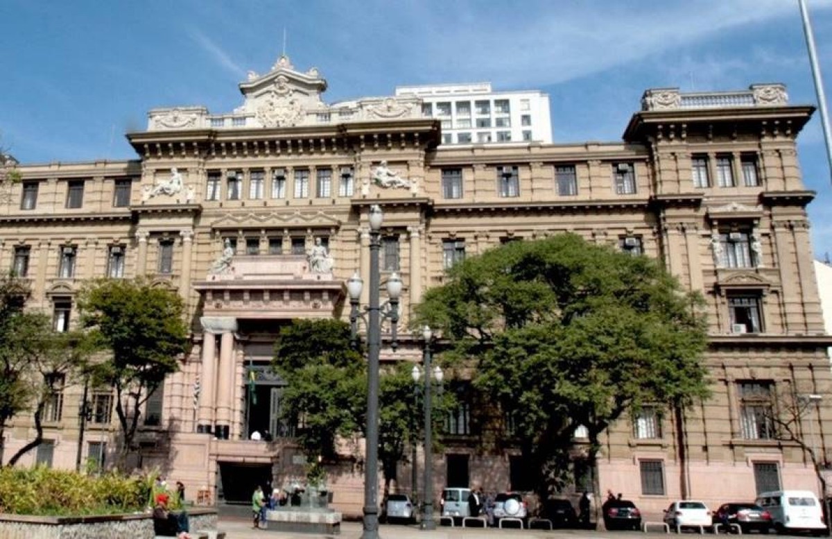 Justiça de SP revoga prisão de inspetor acusado de estupro de crianças