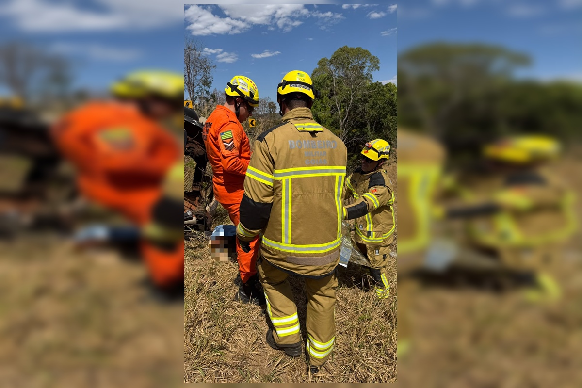 Capotamento de caminhão deixa um morto e 4 feridos, em Pirenópolis