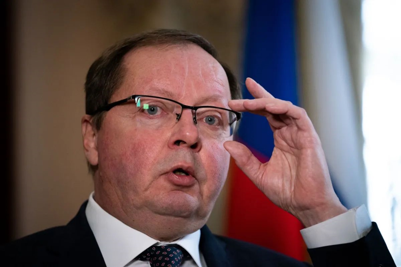 Rússia retira embaixador do Reino Unido após crise causada pela guerra - QTU Questões do Universo