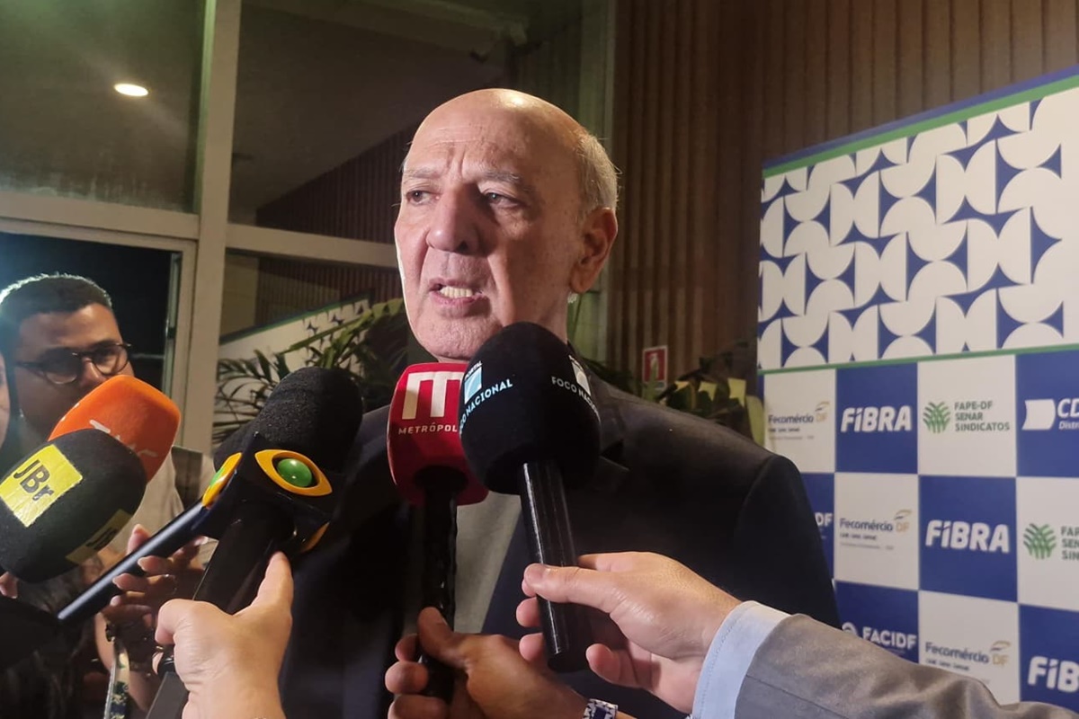 Arruda propõe trocar secretaria por Agência de Desenvolvimento Econômico - QTU Questões do Universo
