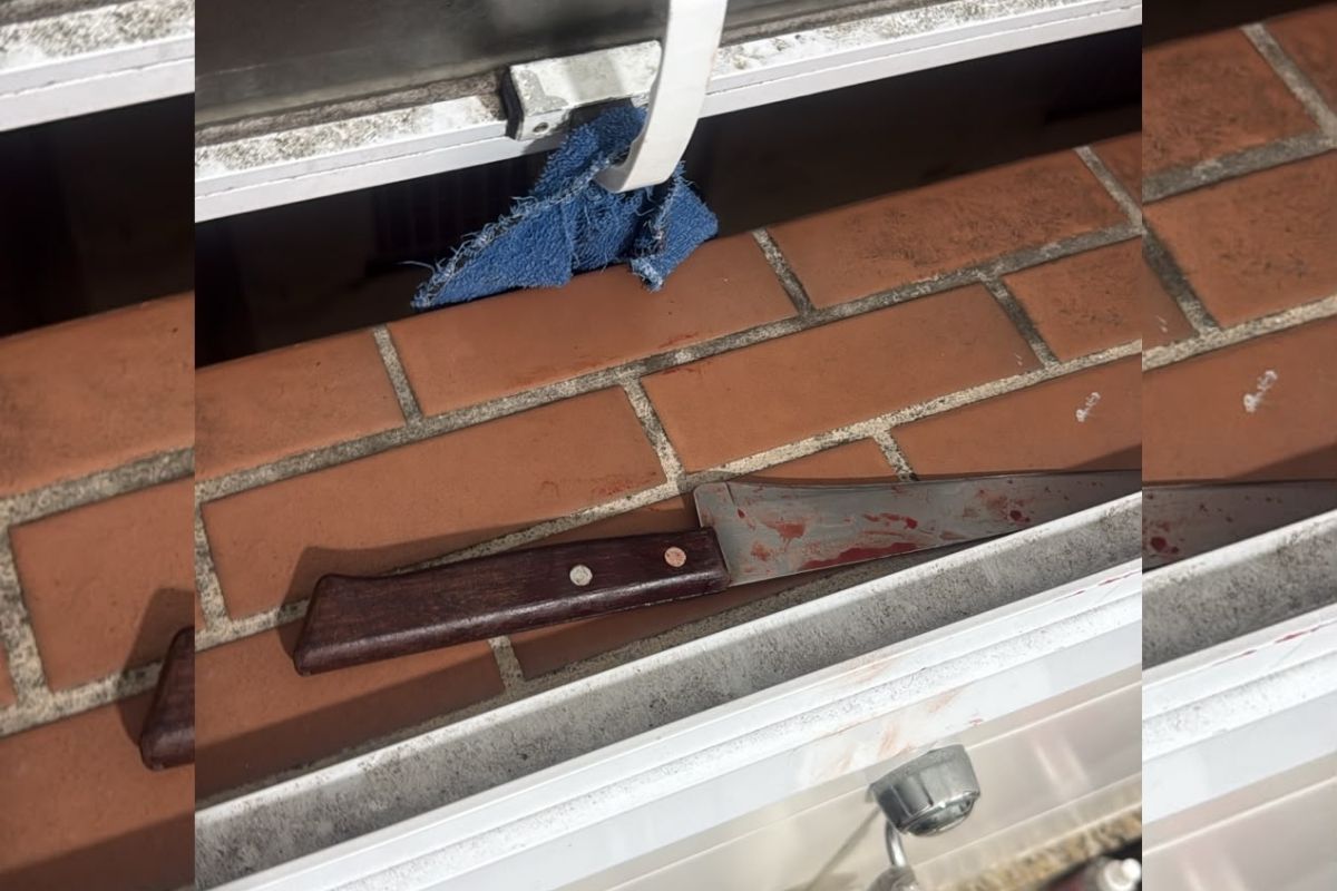 Homem ataca mulher e filho de 14 anos a facadas dentro de casa em SP
