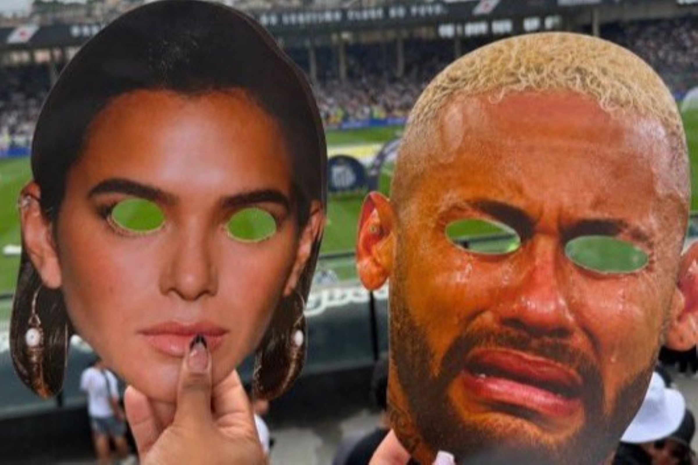 Vascanos distribuem mscaras de Neymar chorando e Bruna M | Esportes | QTU - Notícias