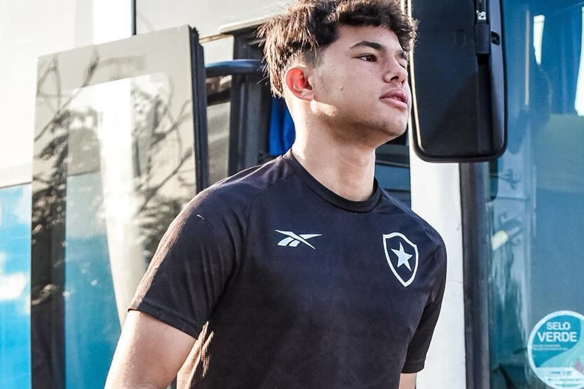 Bruninho Samudio é afastado do Botafogo por "questões disciplinares" - QTU Questões do Universo