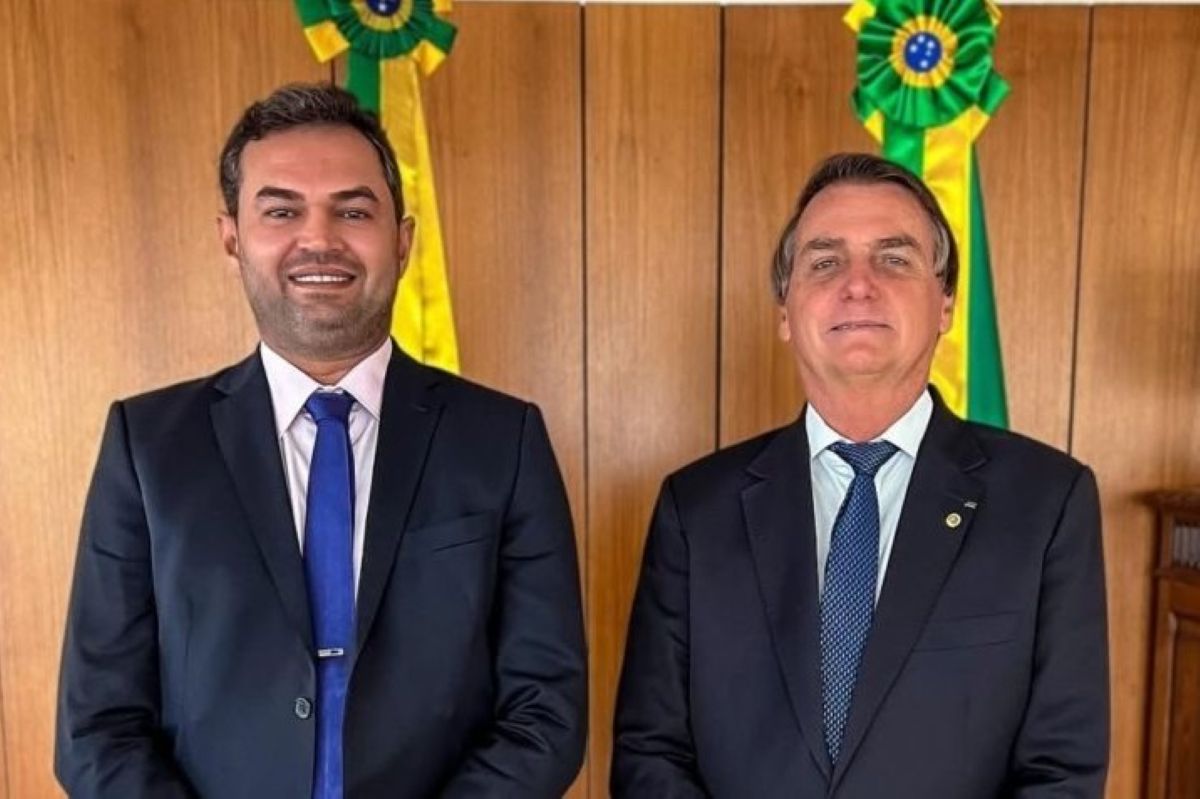 Candidato de Bolsonaro diz que Marina Silva faz "hora extra" na Terra
