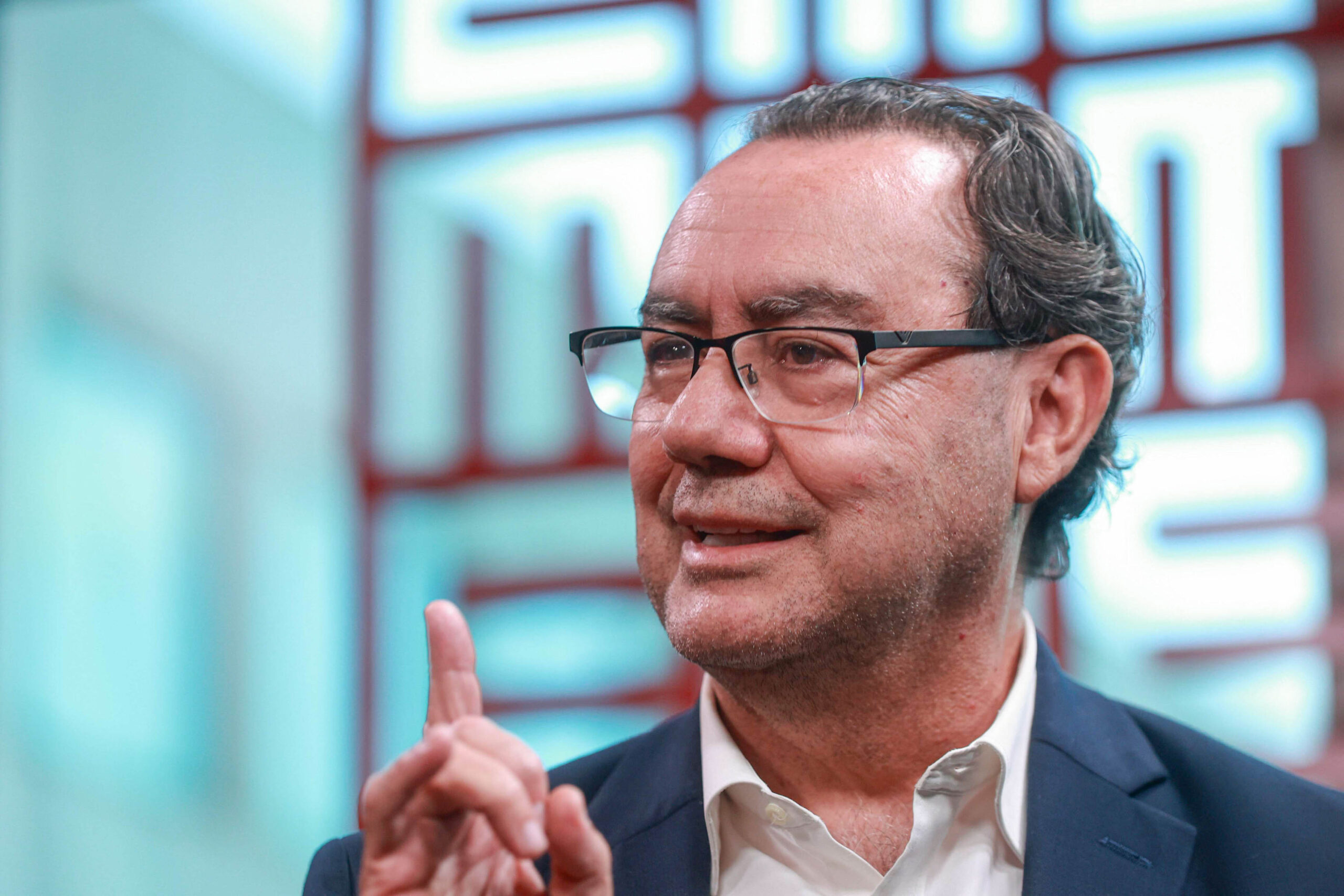 Cury fala em taxar big techs e cita ministro de Lula para seu governo - QTU Questões do Universo