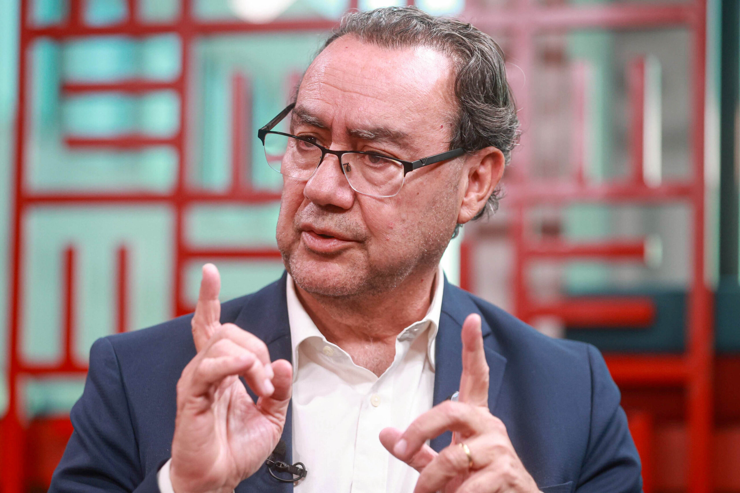 Augusto Cury doa R$ 150 mil à própria campanha, 3 vezes mais que o Avante