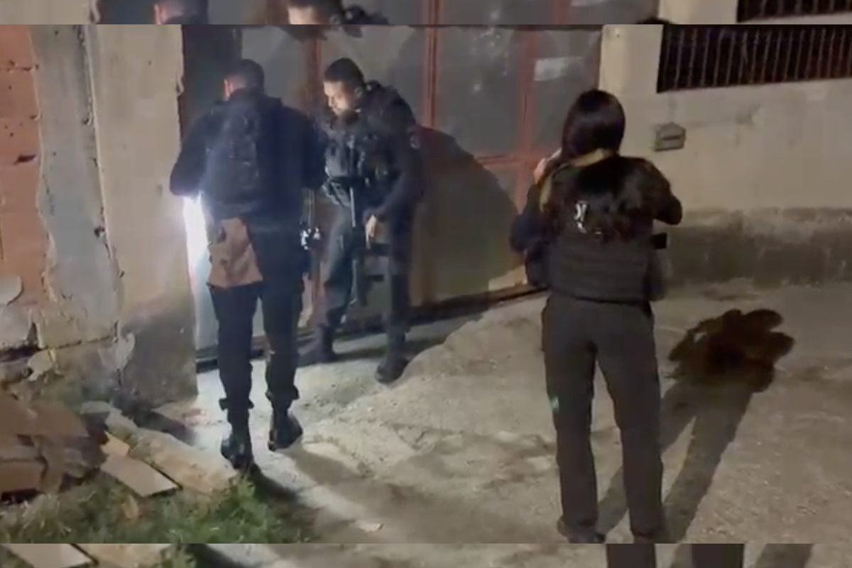 Policial Penal é Alvo de Operação por Suposto Envolvimento com Facções Criminosas no RJ