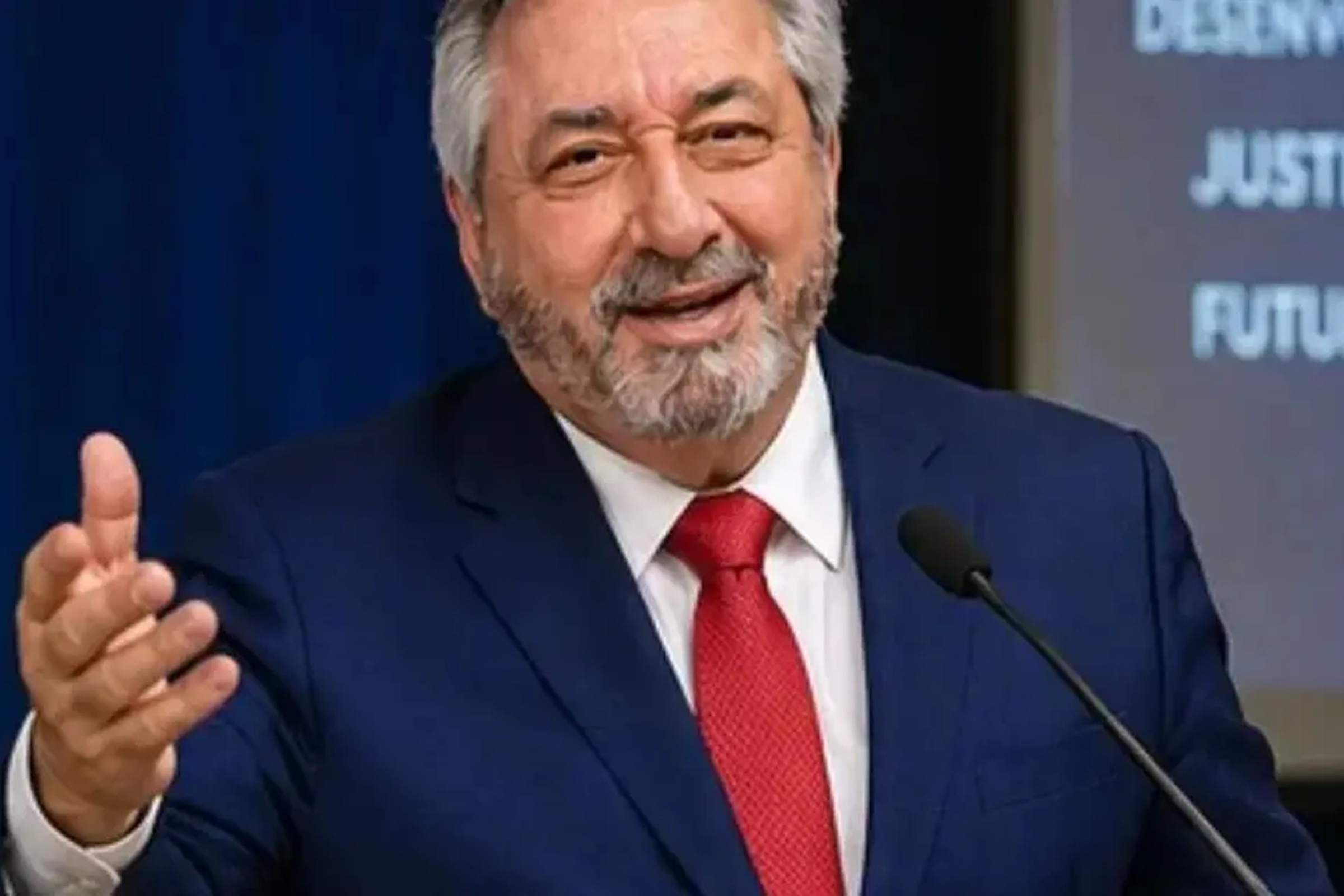 Imagem colorida de Carlos Sodré