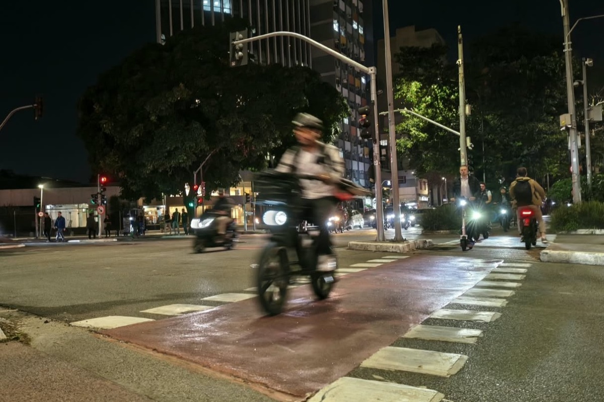 Vai pegar? Limite de velocidade na ciclovia gera dúvida em SP