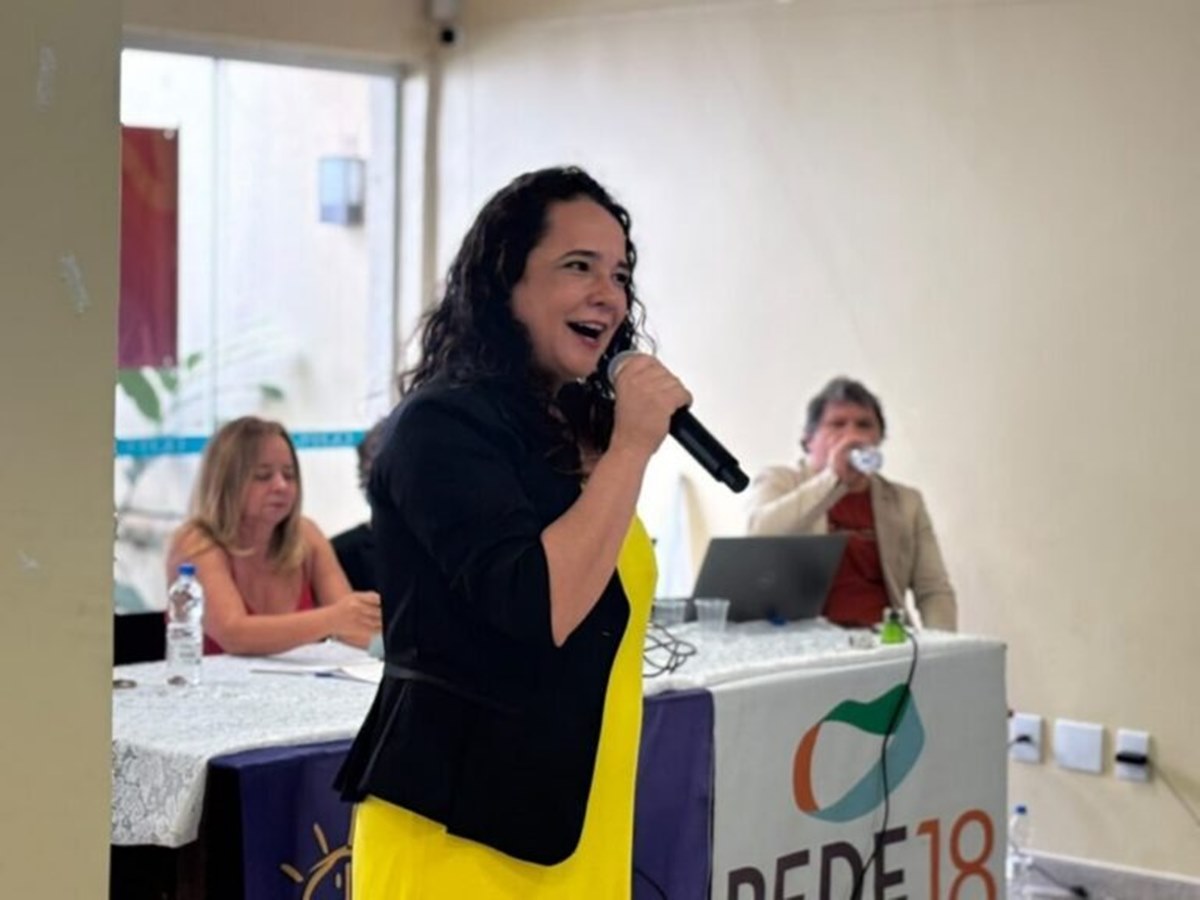 imagem colorida cintia dias senado goias