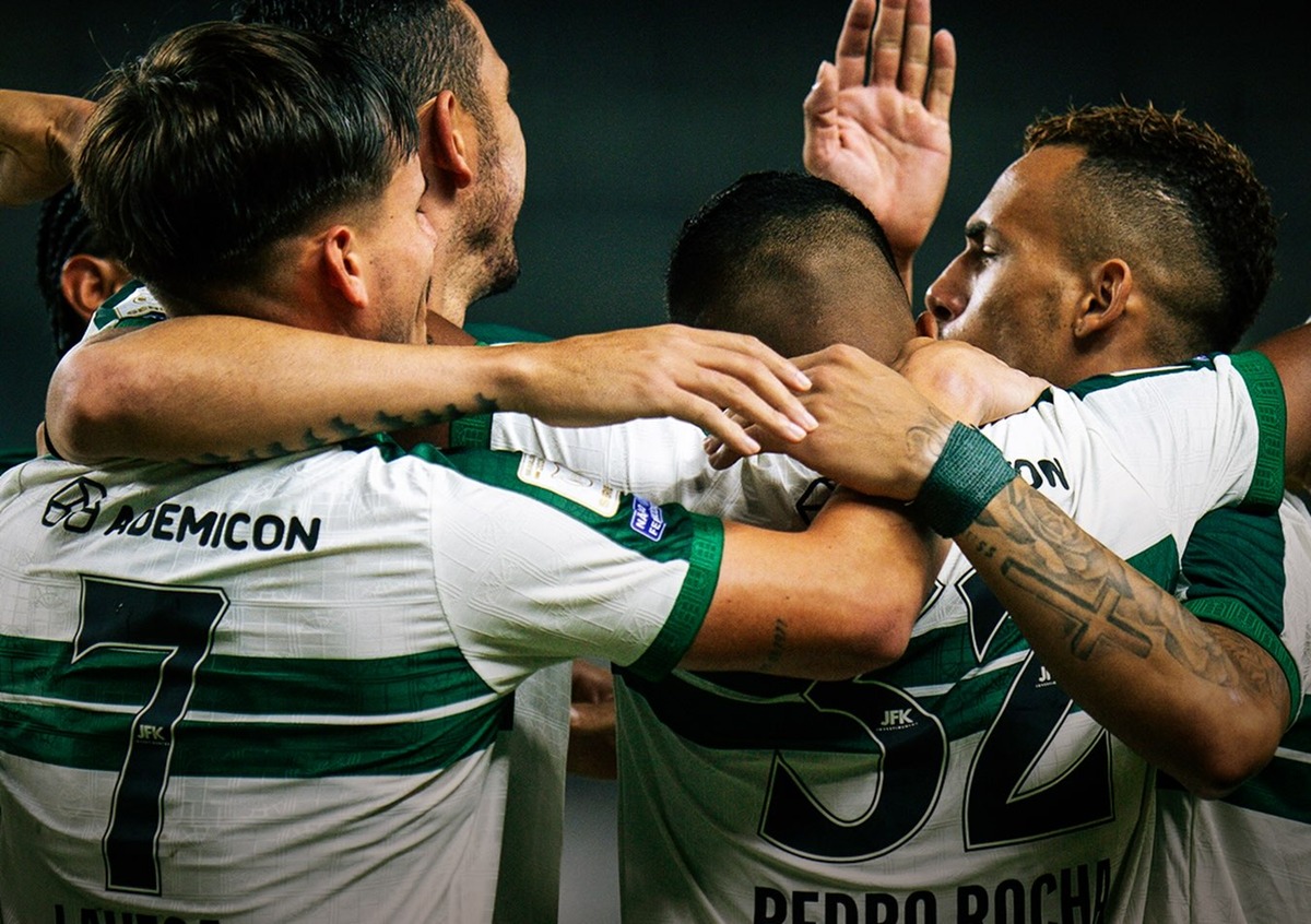 Brasileirão: com duas viradas, Coritiba vence o Remo e se aproxima do G6