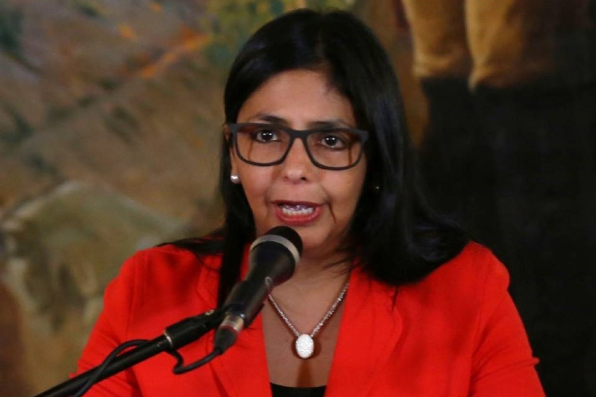 Delcy comemora acordo que dá aos EUA controle do petróleo venezuelano