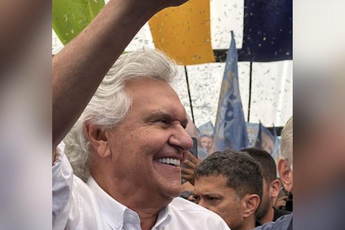 Caiado muda de posição e diz ser a favor do fim da escala 6x1