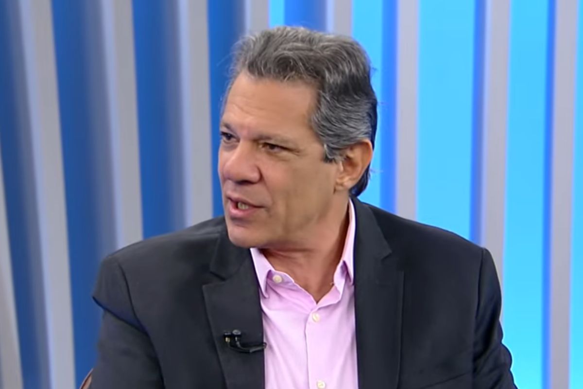 "Impunidade gera mais crime", diz Haddad em sabatina - QTU Questões do Universo