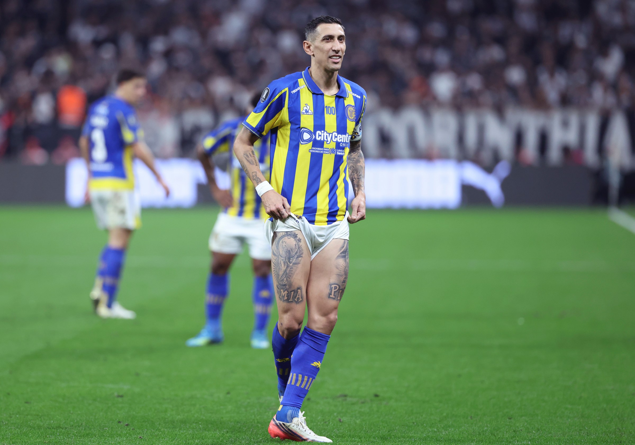 Di María provoca Corinthians ao exibir tatuagem do título da Copa - QTU Questões do Universo