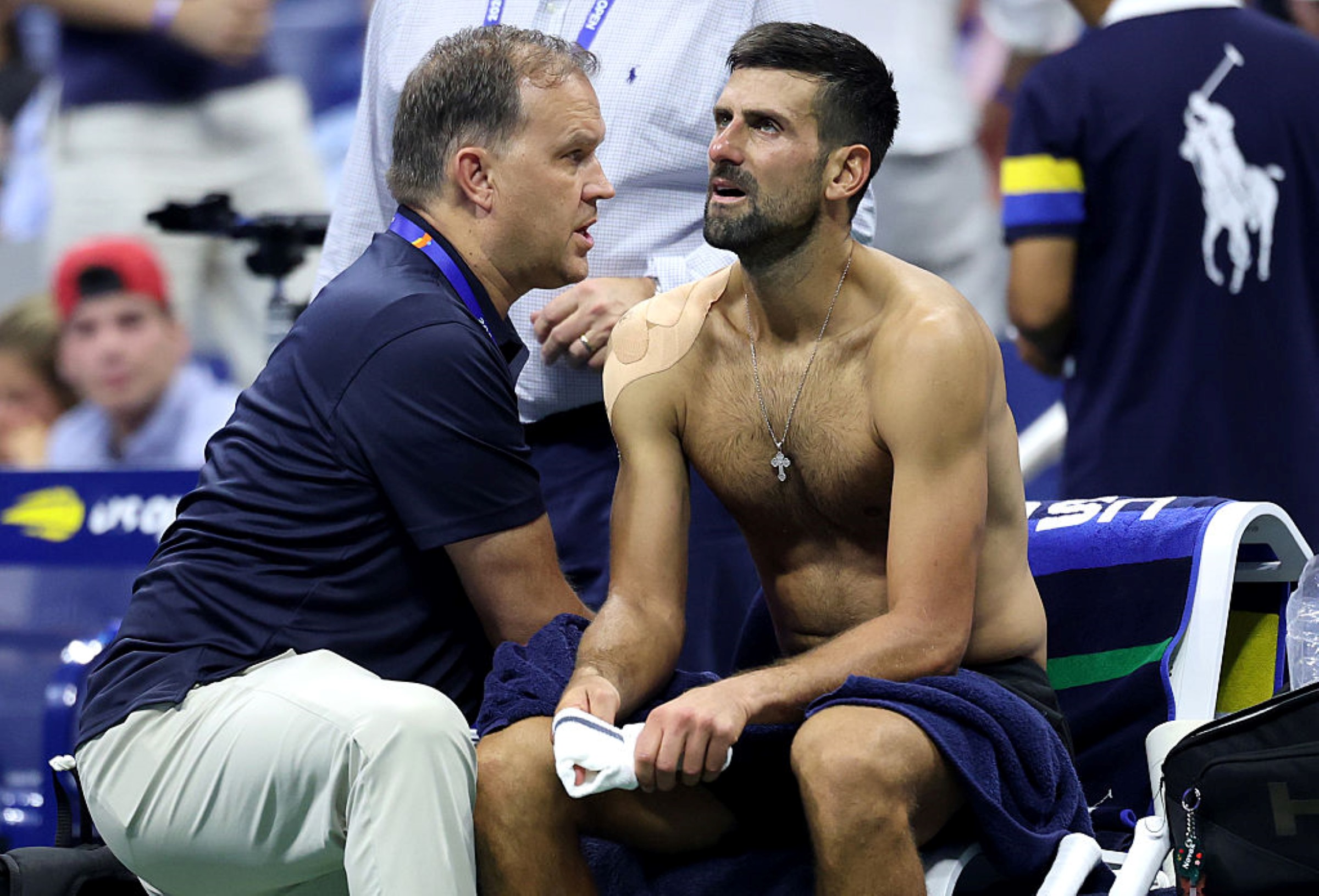 Djokovic passa mal, chora e é eliminado na primeira rodada do US Open - QTU Questões do Universo