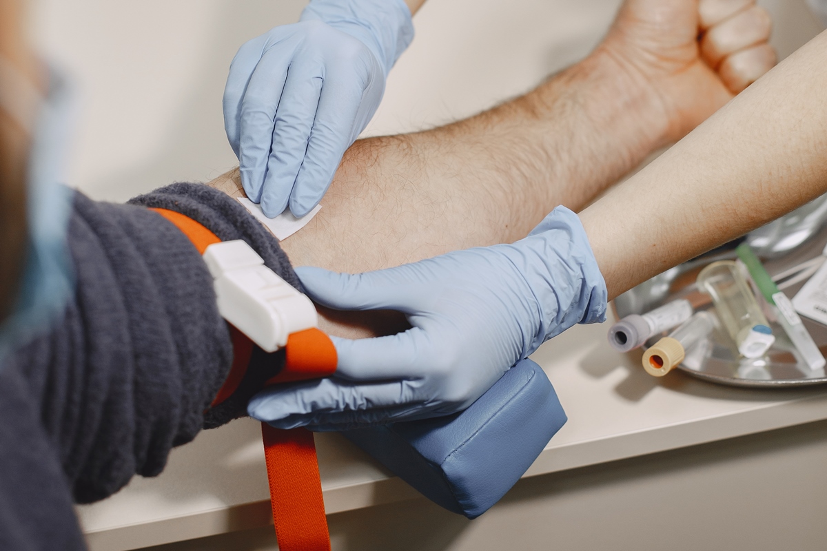 Testemunhas de Jeová mudam regras sobre doação e recebimento de sangue
