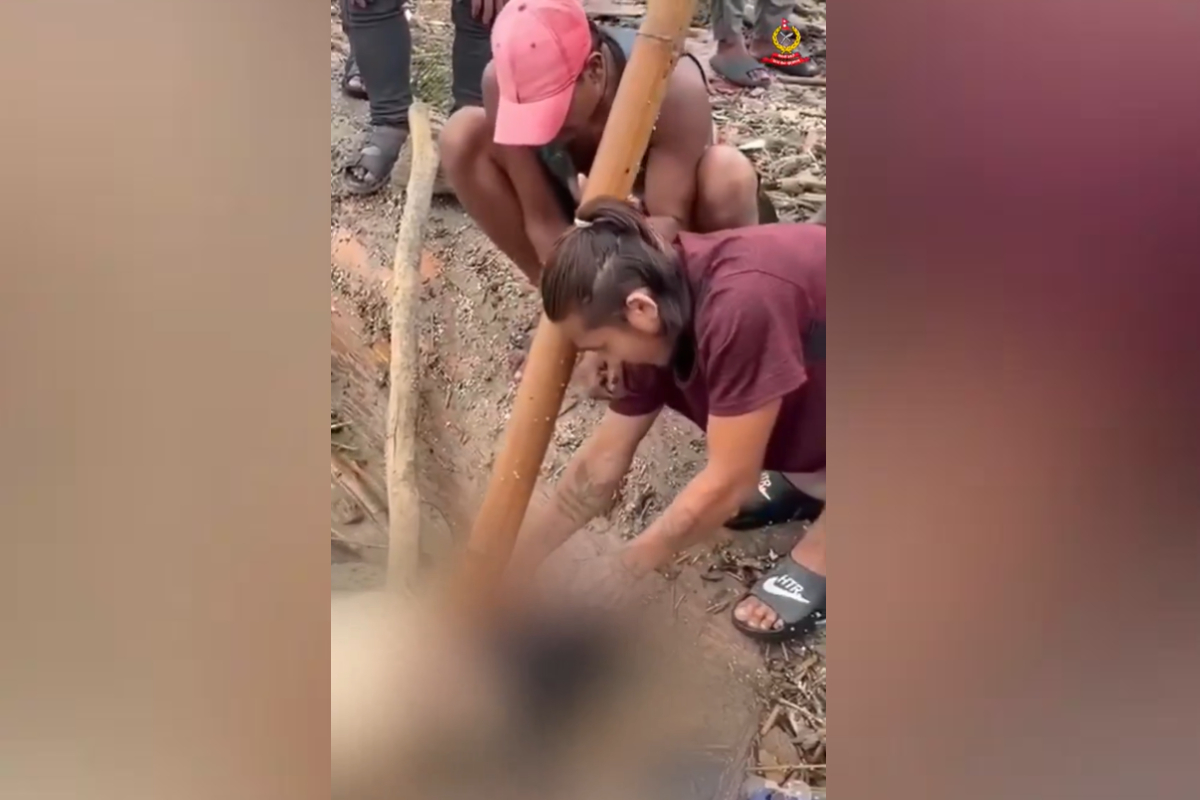 Dupla é presa por furtar brincos de corpo levado em enchente no Nepal - QTU Questões do Universo