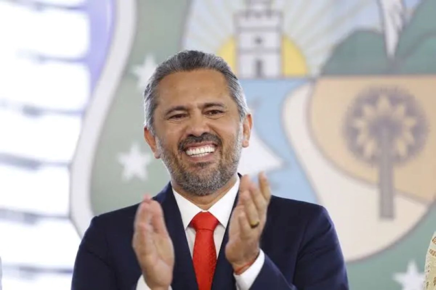Foto colorida de Elmano de Freitas - Metrópoles