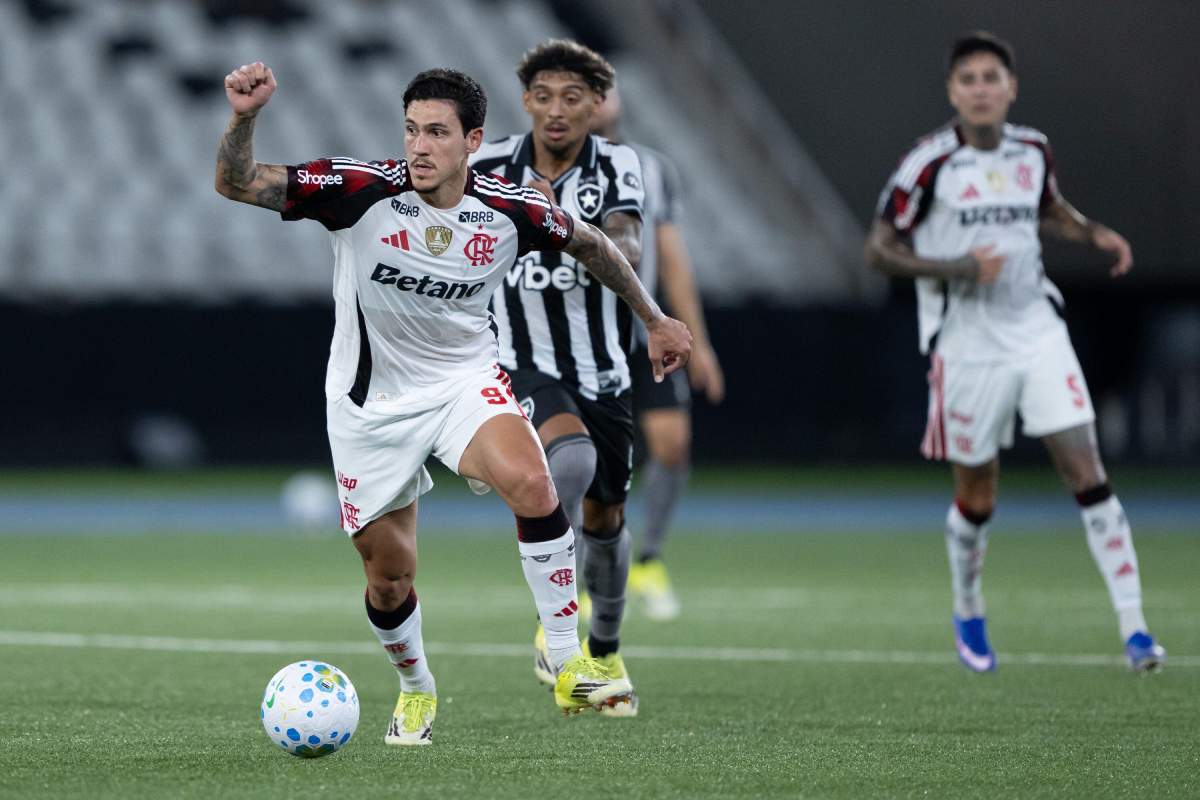 Flamengo recebe o Botafogo após duas goleadas recentes
