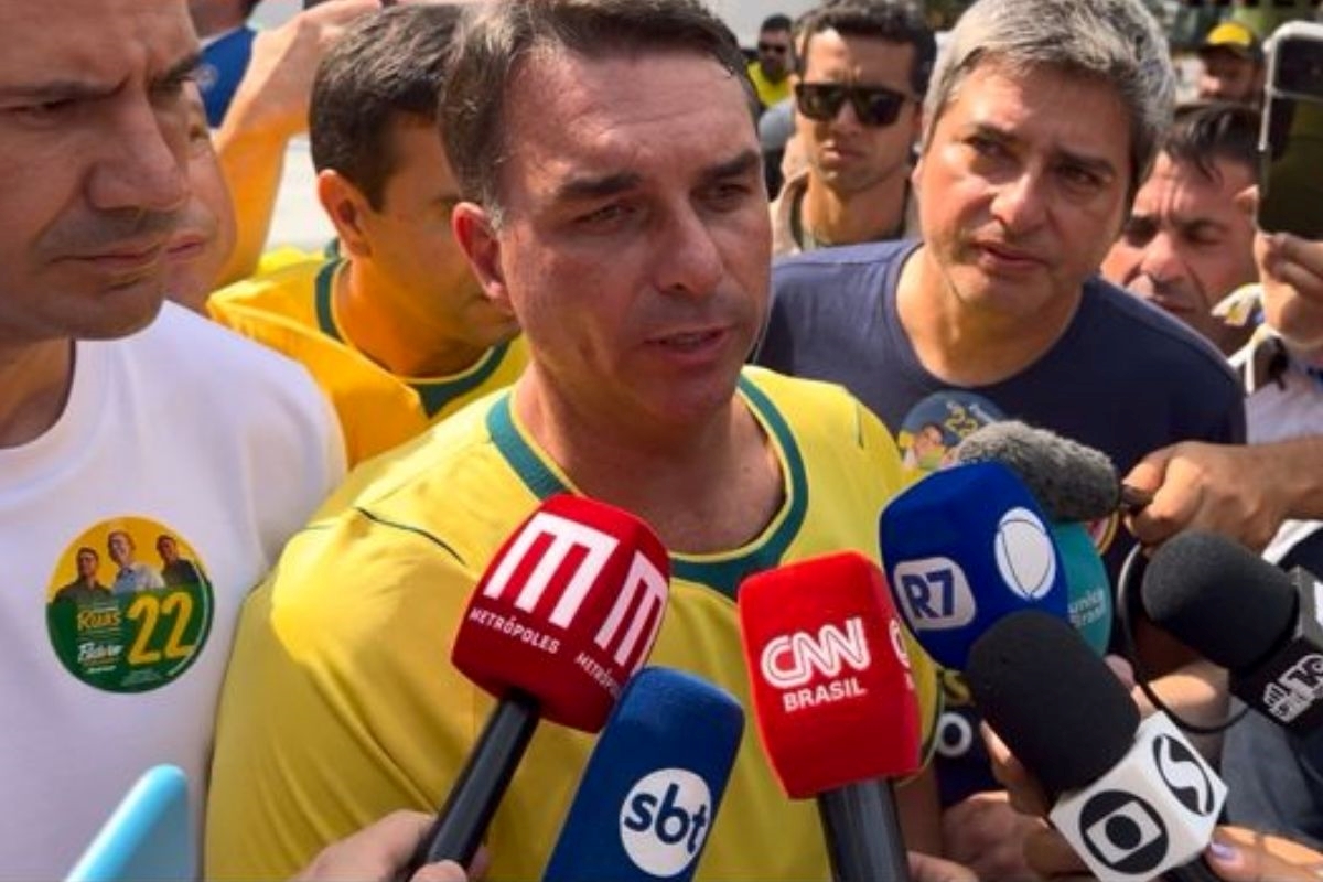 Flávio minimiza crítica de escolhido para Saúde sobre gestão na pandemia