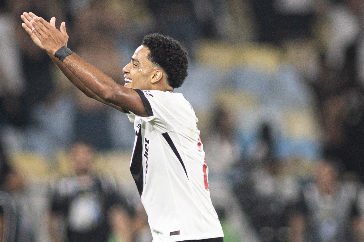 Brenner retorna aos holofotes ao marcar dois gols na Copa do Brasil