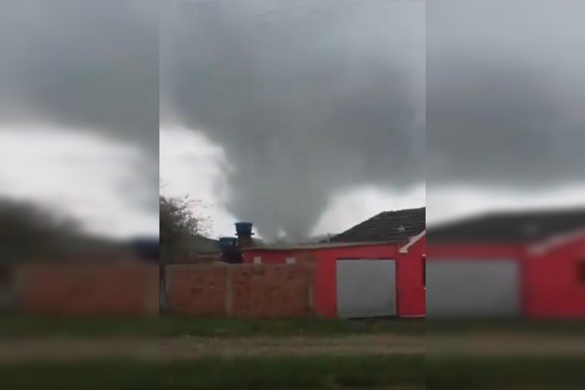 Ciclone-bomba tem ventos de 132 km/h e deixa rastro de destruição