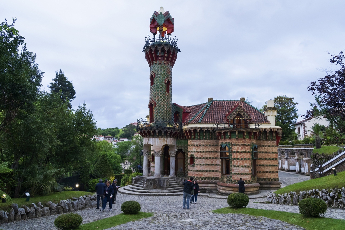 El Capricho Antoni Gaudí - Metrópoles 