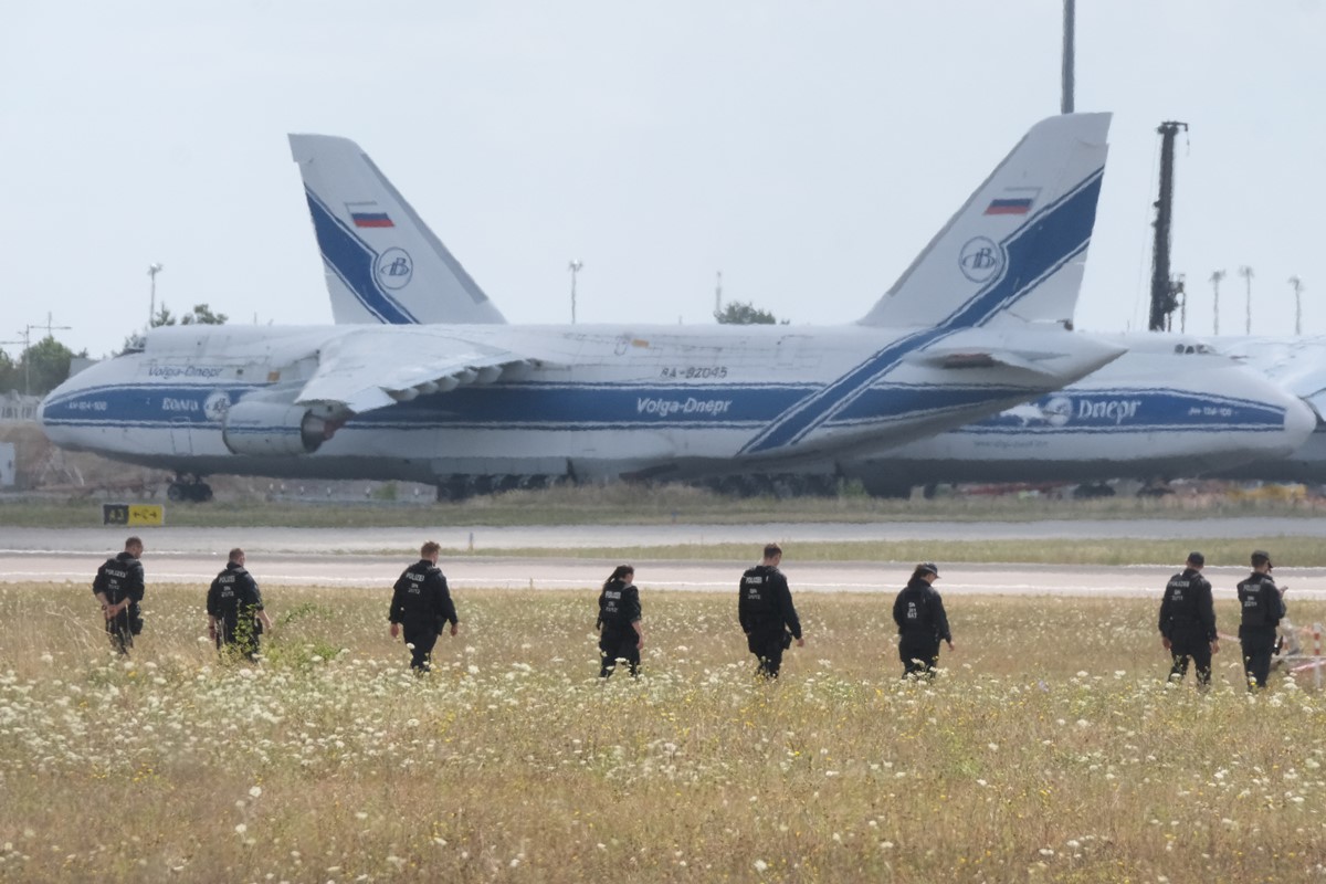 Ação Heroica de Motorista Evita Tragédia em Aeroporto Alemão