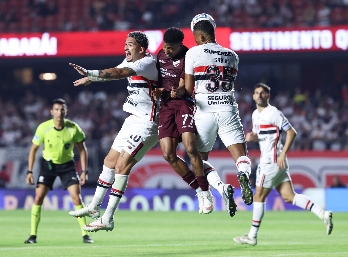 São Paulo avança às quartas de final da Sul-Americana ao vencer Bolívar em casa