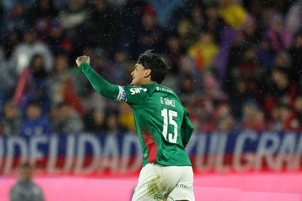 Palmeiras avança para as quartas de final da Libertadores com gol de Gustavo Gómez