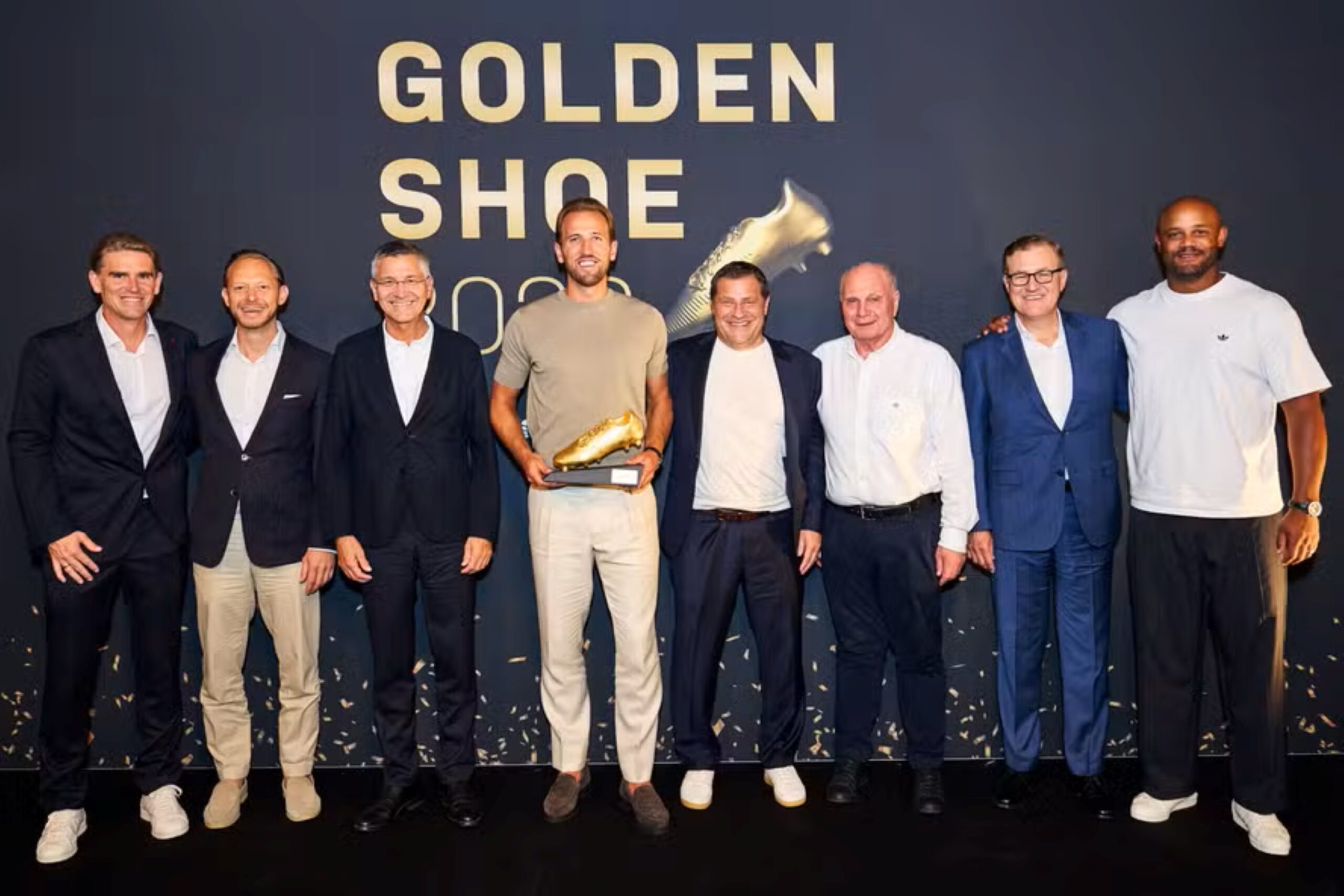 Harry Kane recebe Chuteira de Ouro por artilharia na Europa