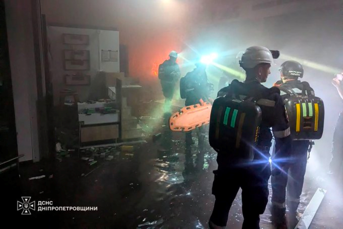 Ataque Aéreo em Kryvyi Rih: Tragédia Deixa 16 Mortos na Ucrânia