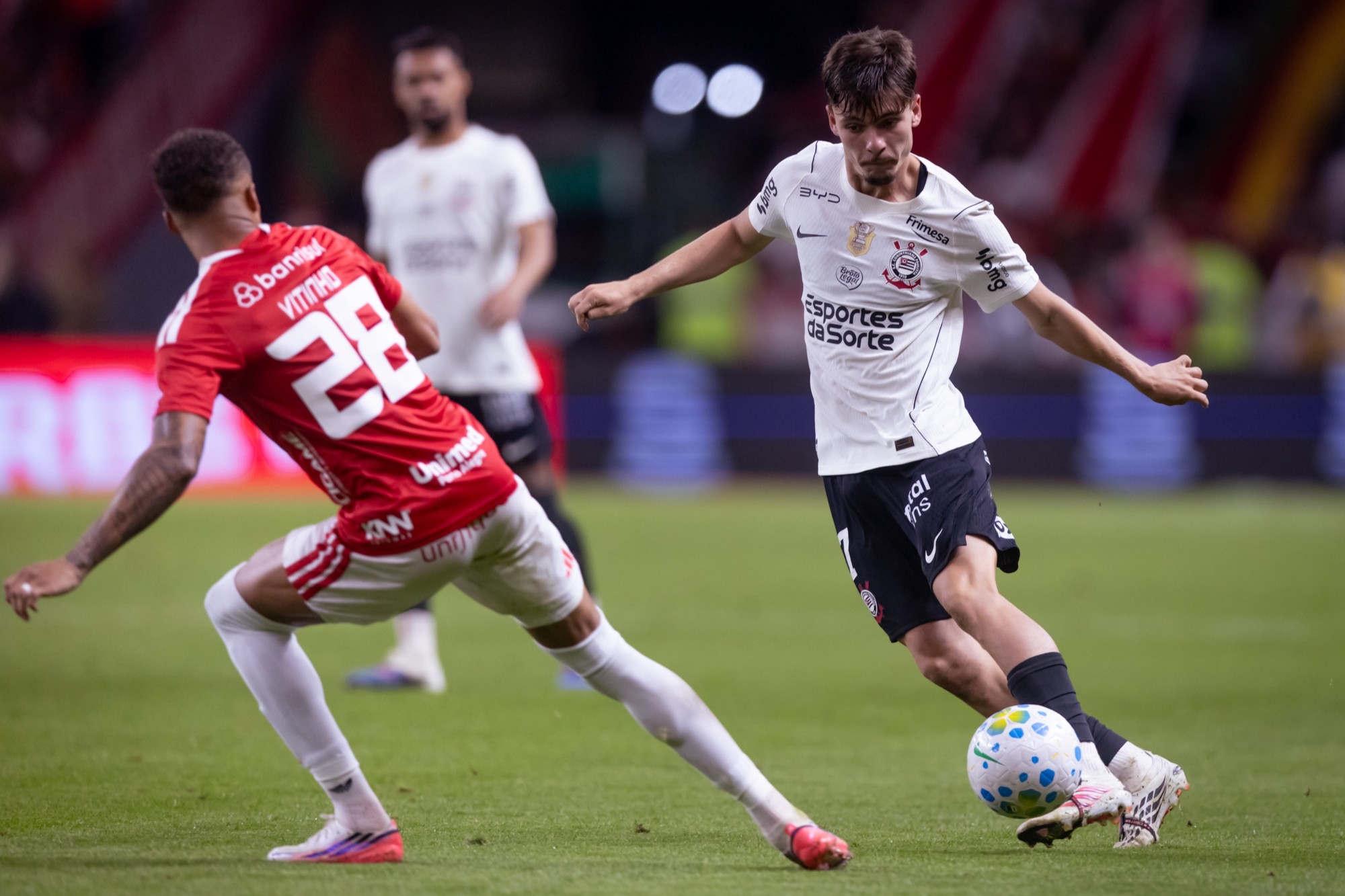 Corinthians nunca venceu o Internacional por 3 gols em jogos oficiais - QTU Questões do Universo