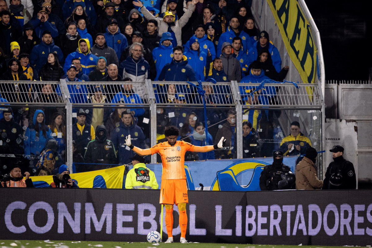 Conflito na Libertadores: Rosario Central e Corinthians trocam acusações de racismo