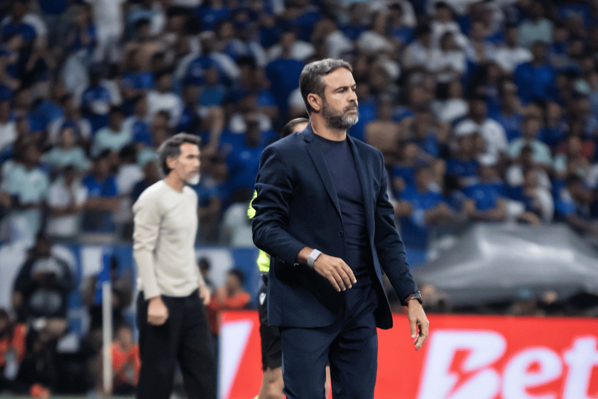 Arthur Jorge avalia empate com Atlético-MG: "O Cruzeiro foi dominador"