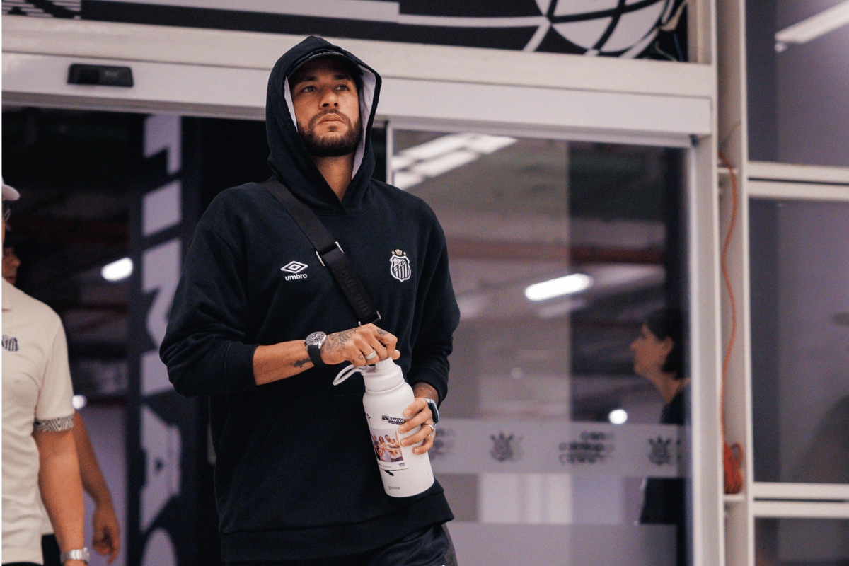 Neymar revela que teve febre antes de vitória contra o Corinthians