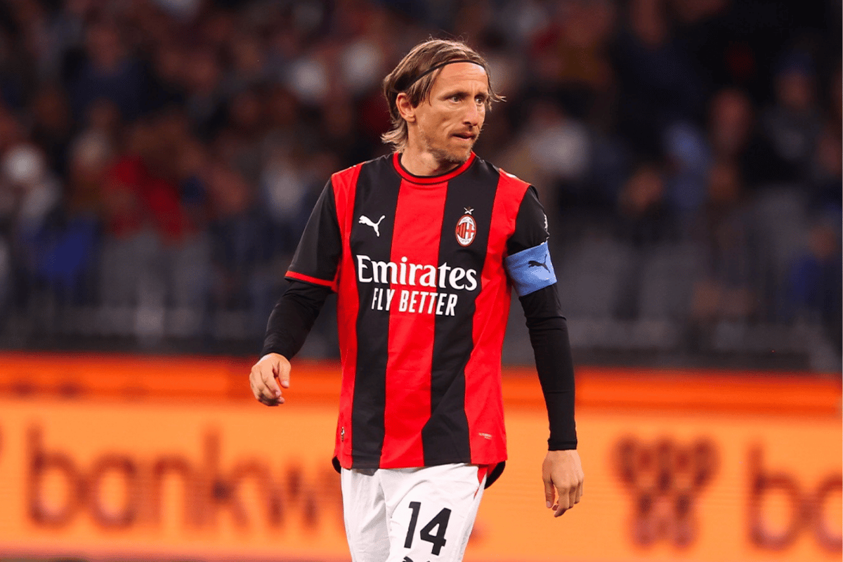 Luka Modric renova com o Milan e descarta aposentadoria aos 40 anos